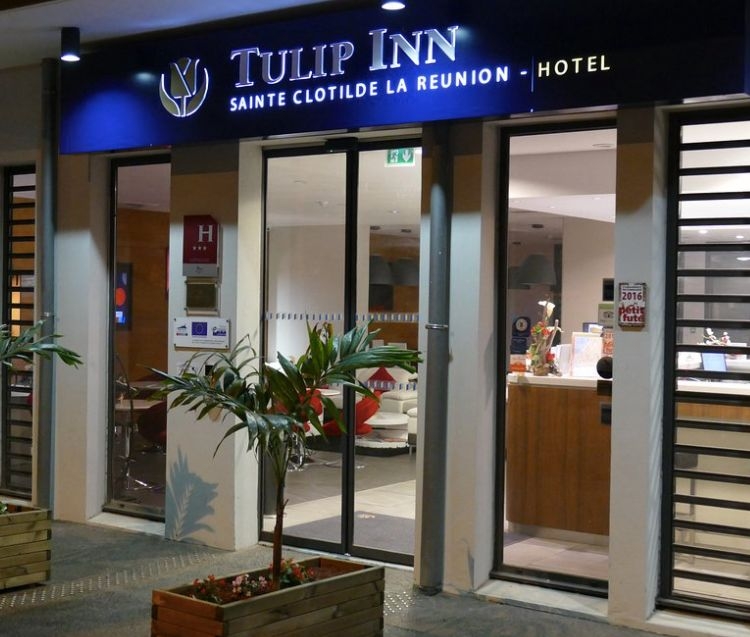 tulip inn Photo 1.jpg